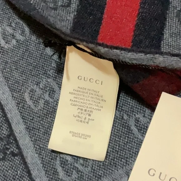 Gucci Scarf in Gray and Deep Red - Picture 2 of 2